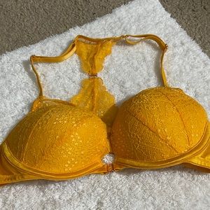 Push-up bra